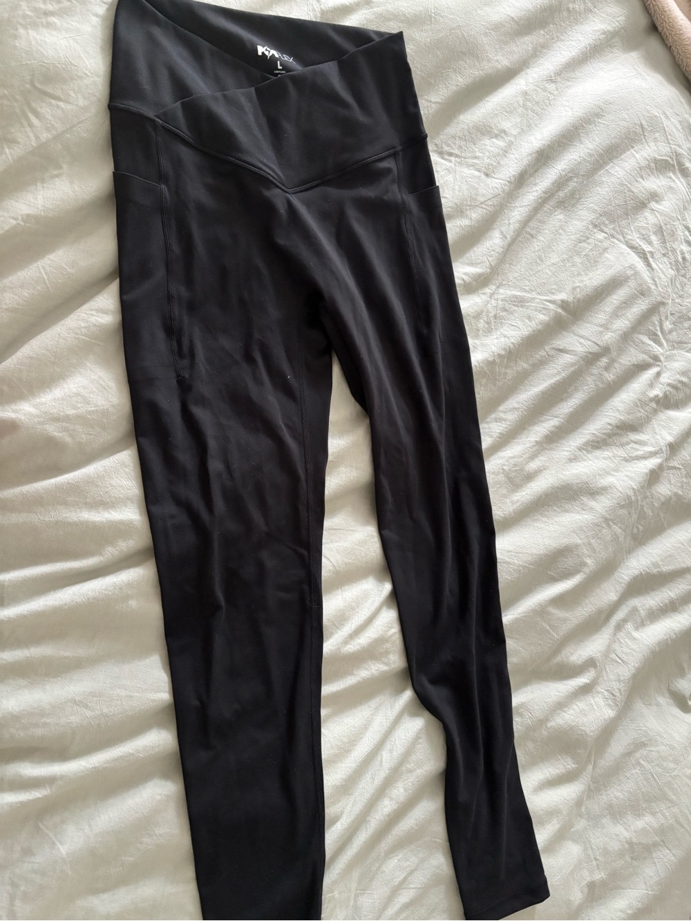 POPFLEX Black Criss Cross Leggings - Picture 3 of 7